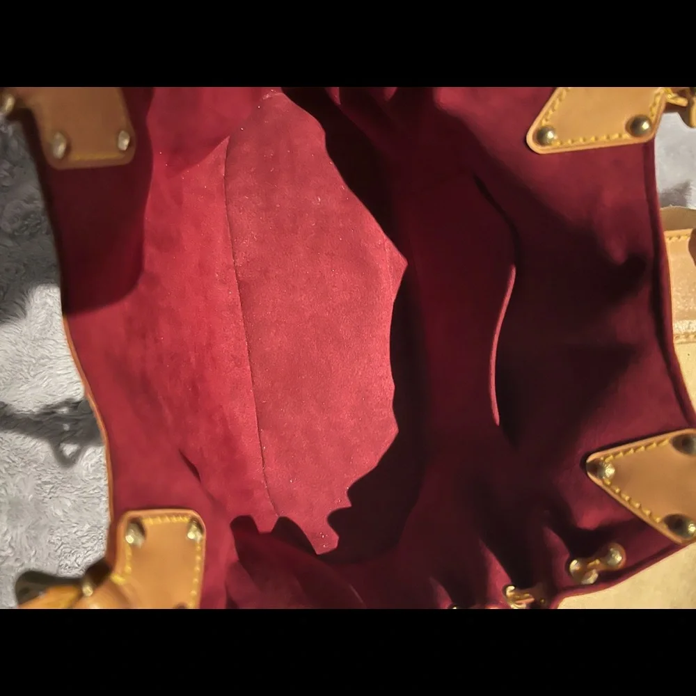 SOLD - Louis Vuitton white multicolor collectors series with gold trim - Picture 3 of 11